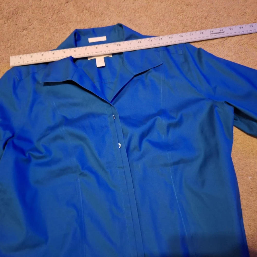 Chico's  Blue Button-Front Blouse / Size 1 ( Medium )